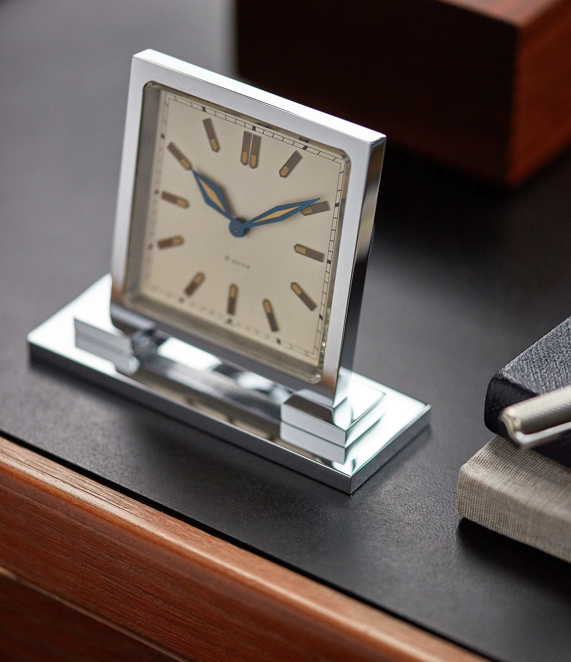 Art Deco Table Clock | English-made | Swiss movement