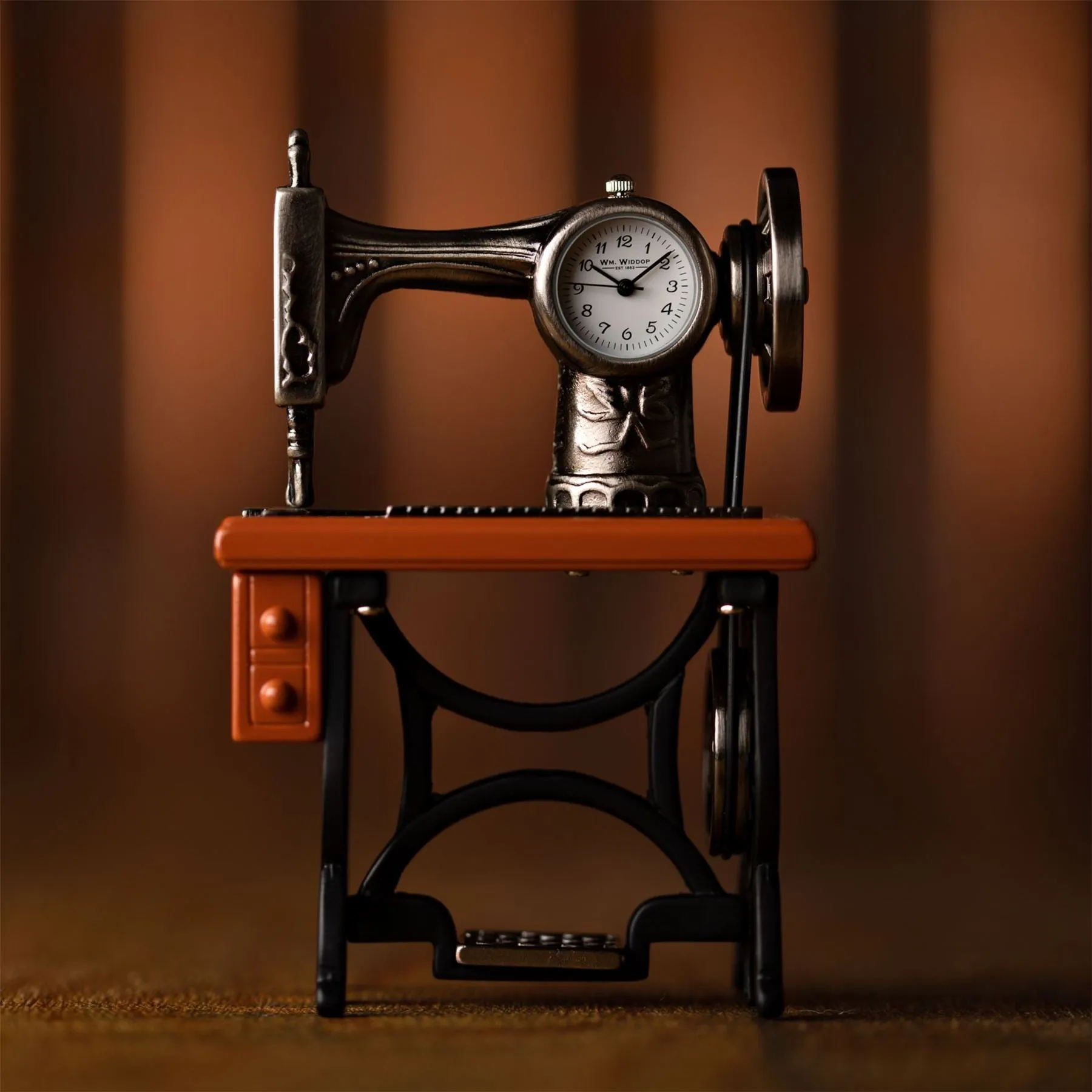 Wm.Widdop Sewing Machine Miniature Clock