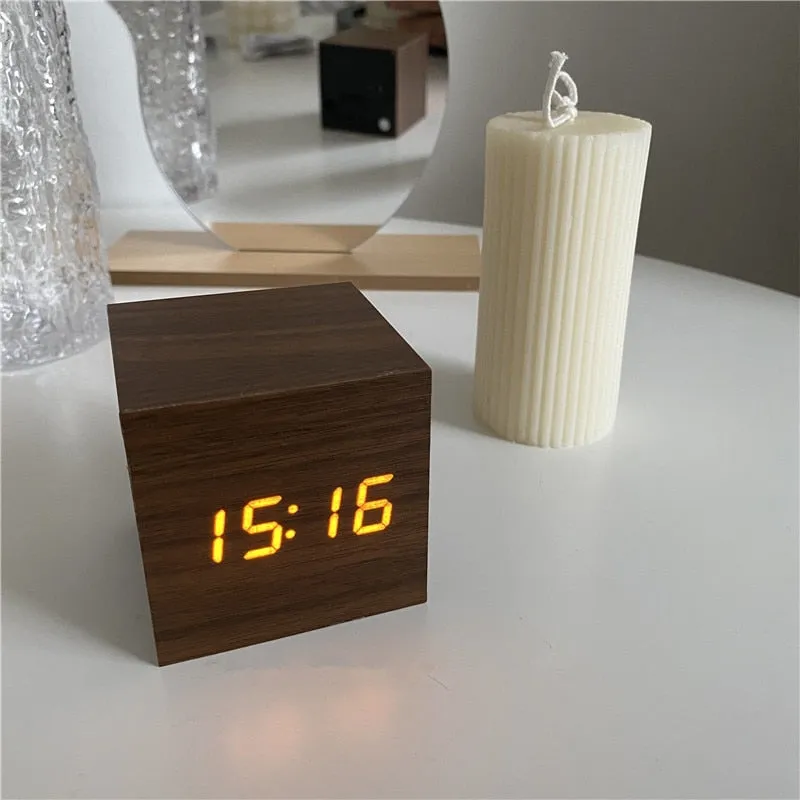 Wood O'clock Digital Clock & Alarm