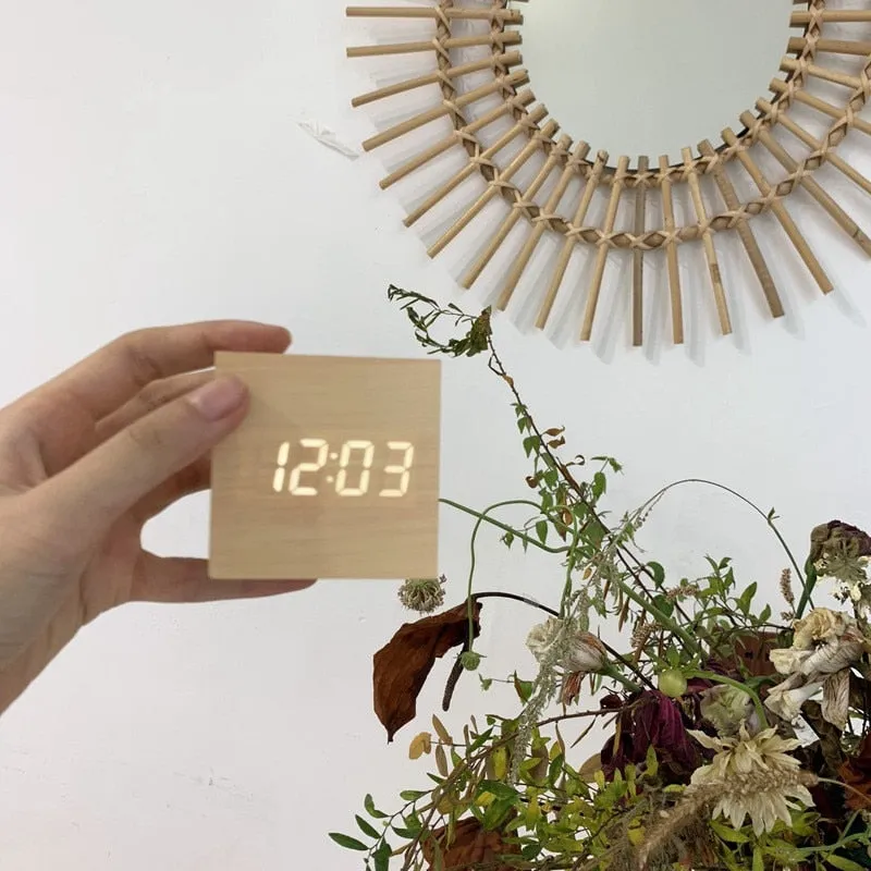 Wood O'clock Digital Clock & Alarm